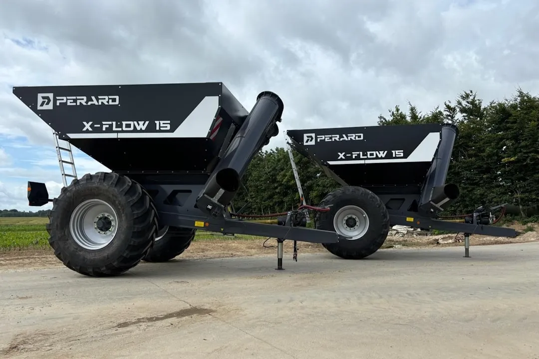 logist-agri-location-transbordeur-perard-x-flow-15 Transbordeur PERARD X-Flow 15